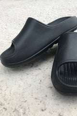 Black Rubber Ribbed Sole Sliders