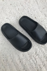 Black Rubber Ribbed Sole Sliders