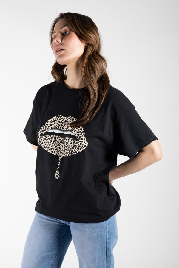 Black Leopard Lip Graphic Printed Oversized T-Shirt